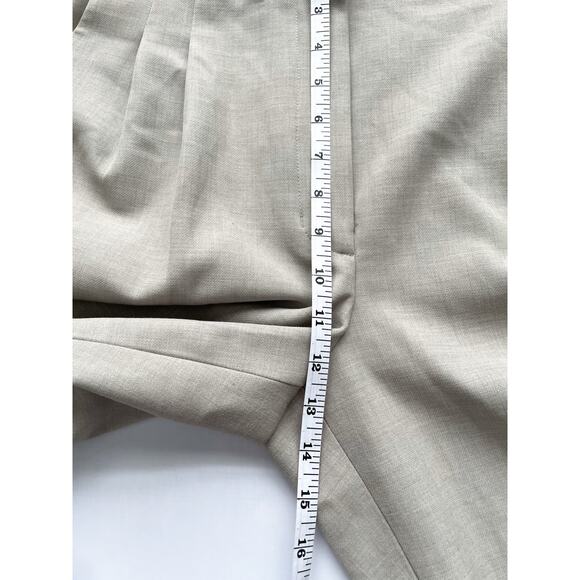 Women's Aritzia Effortless Pant Size 10 Short - Picture 6 of 6
